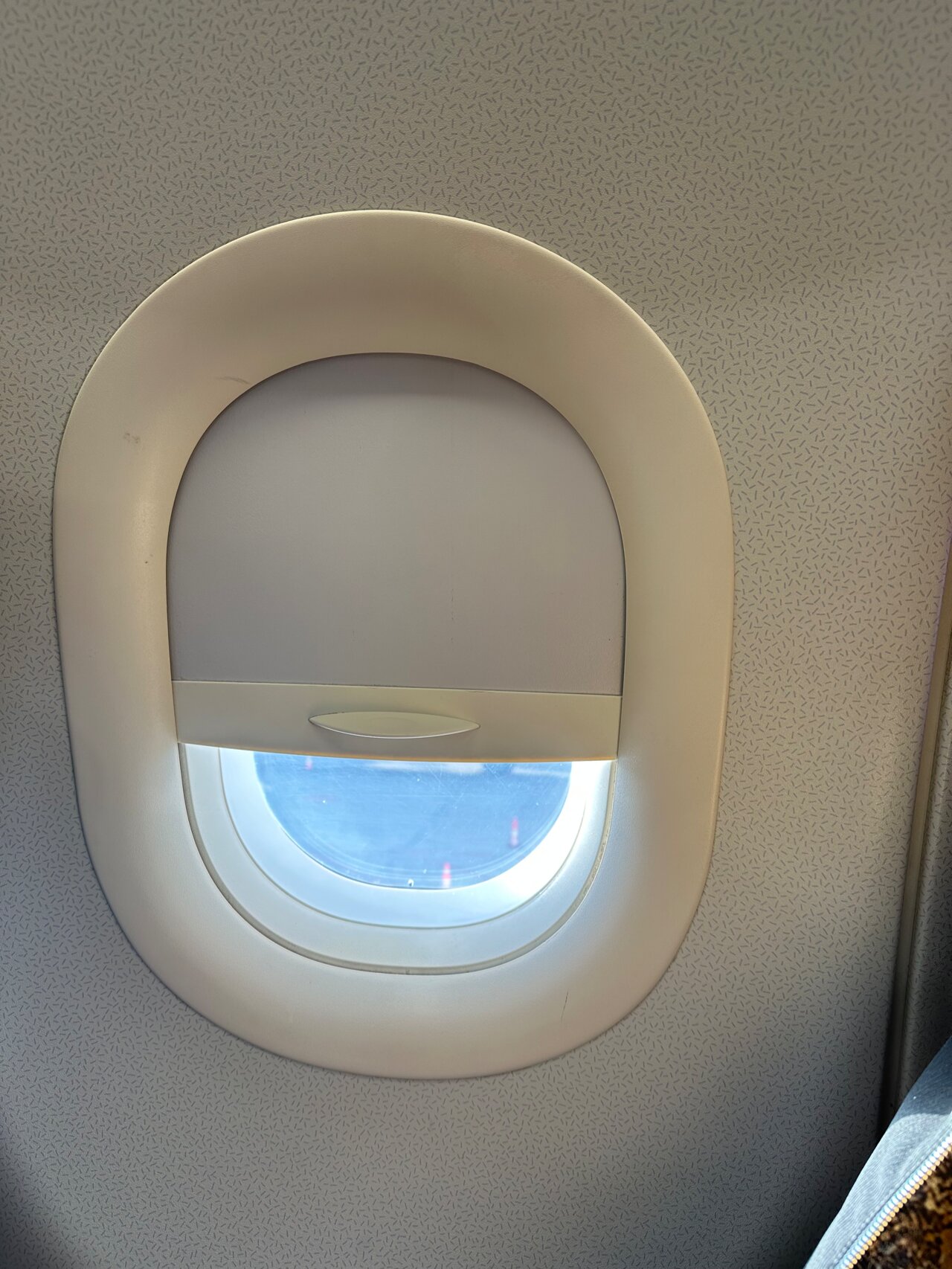 吉祥航空：1月份旅客周转量同比下降6.04%