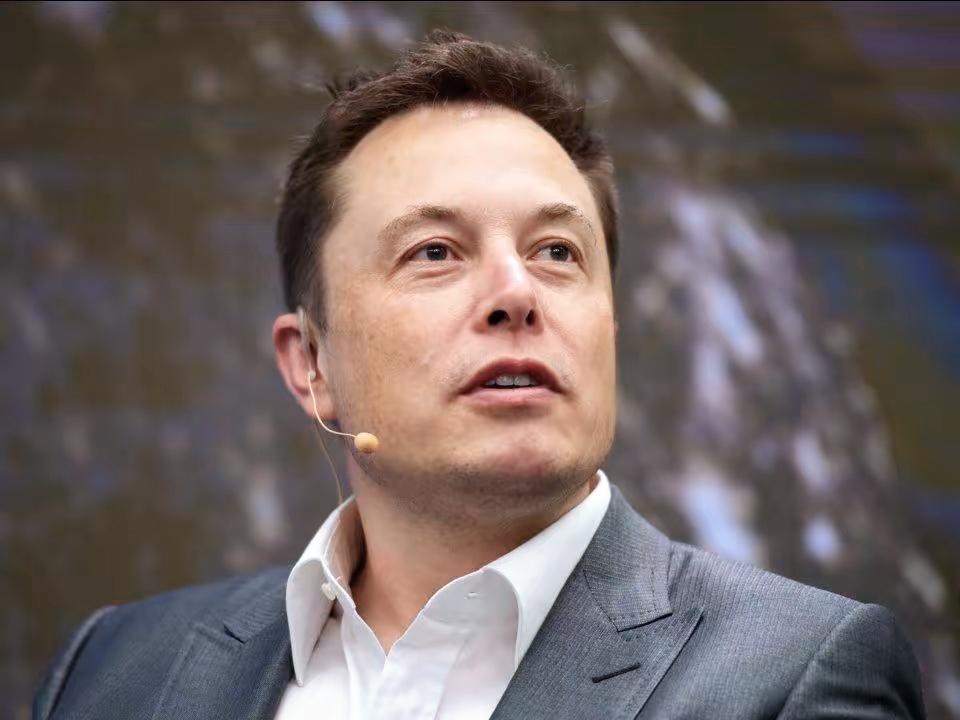 百万辆特斯拉训练部署人类模拟器，前工程师泄露了马斯克的惊天计划？