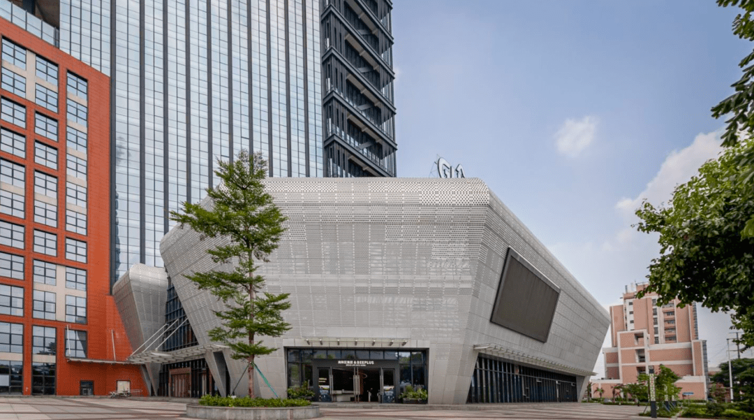 航锦科技：拓展轻资产模式智算服务业务