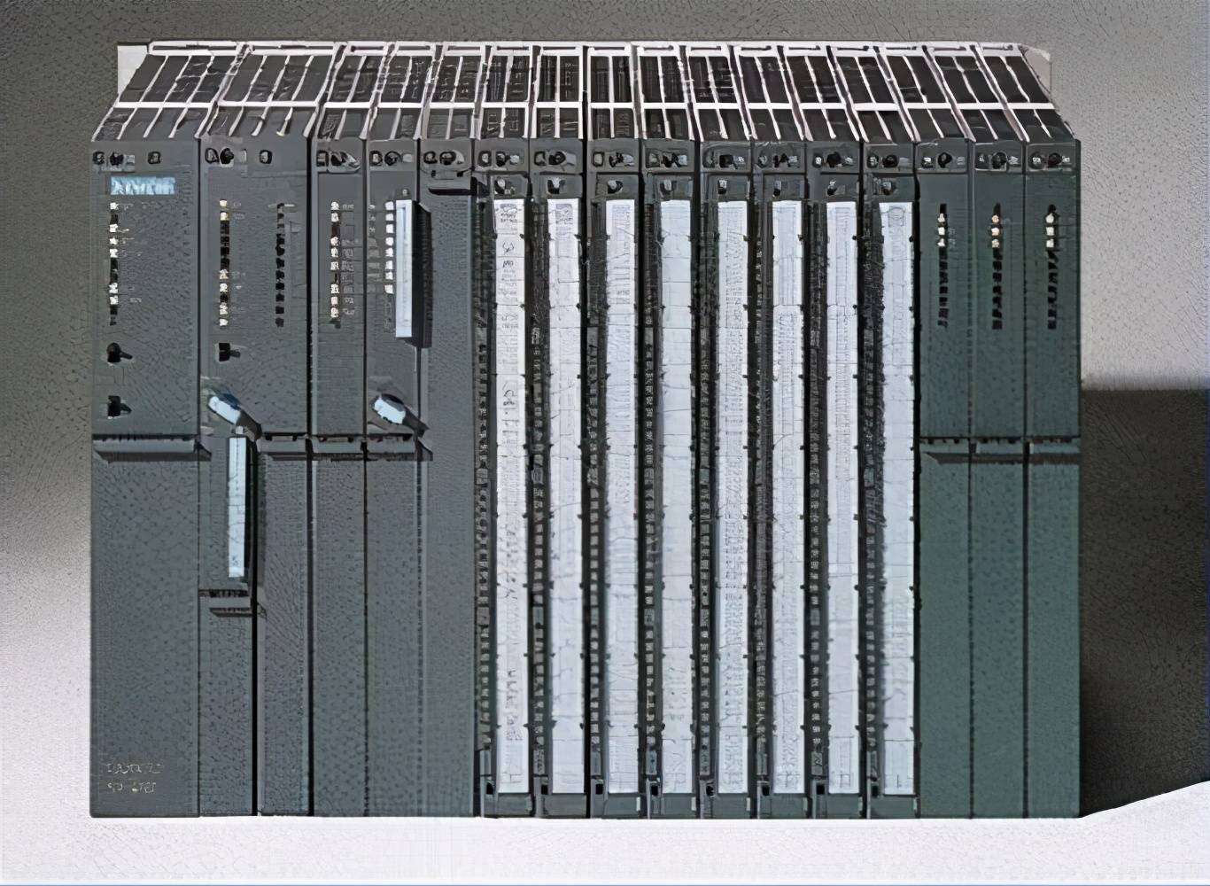 芯�微装获得发明专利授权：“用于曝光设备的调节结构和曝光设备”