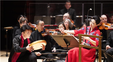 中共中央政治局召开会议 中共中央总书记习近平主持会议