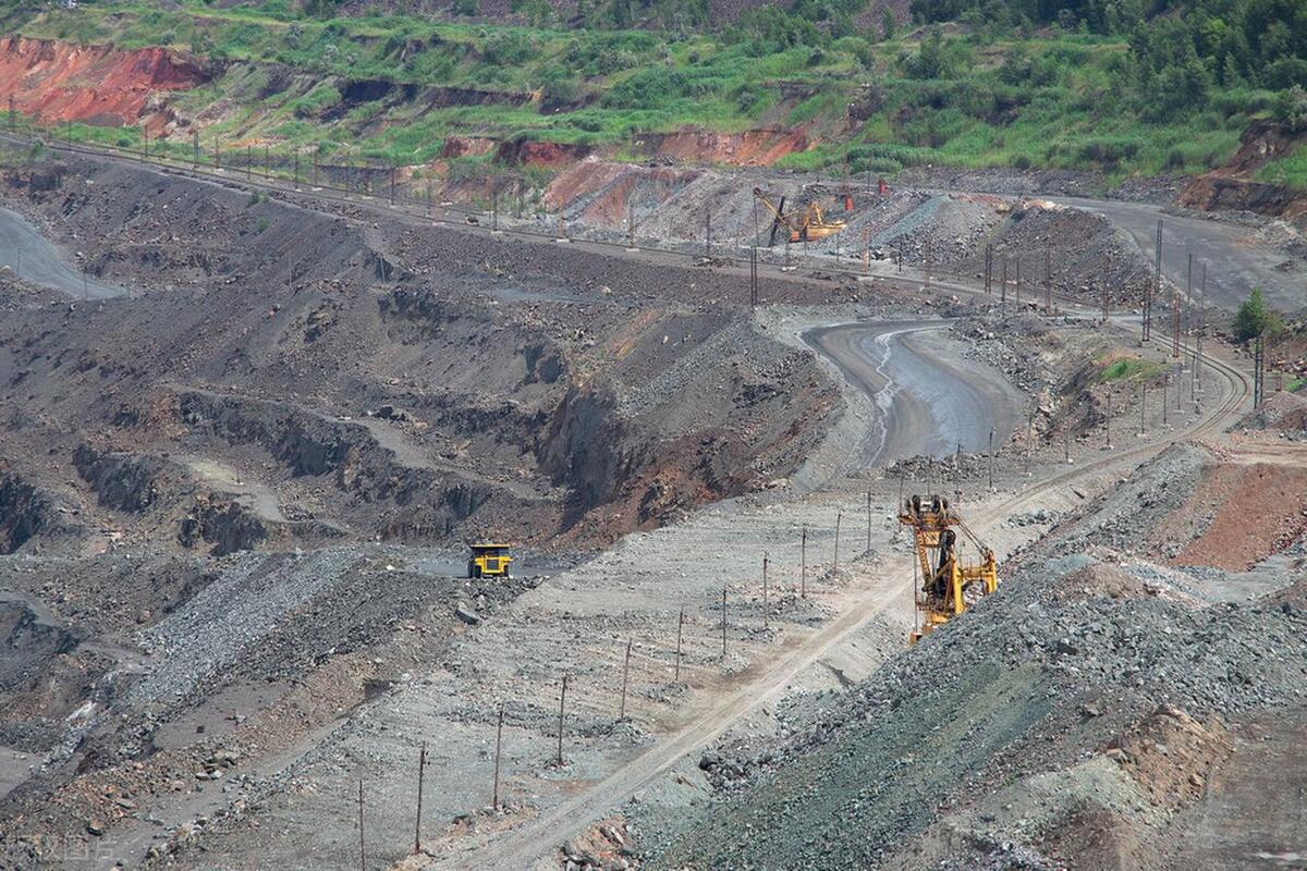 7天5板江钨装备澄清：无注入矿山资产的安排或活动