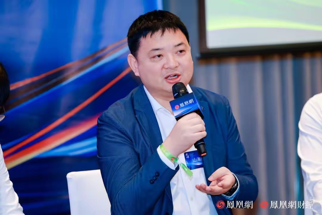 弘景光电2025年营收增长55%，董事长赵治平上年薪酬87.54万元职工人均薪酬10.35万元