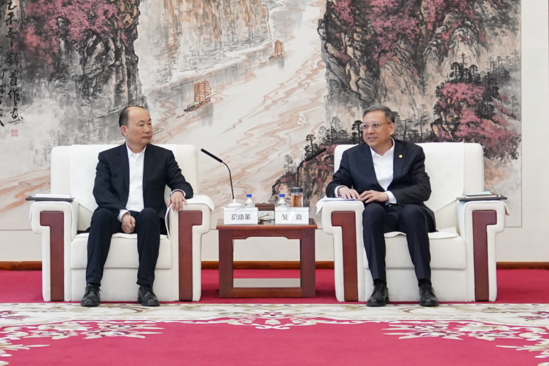 全国政协委员，同方股份党委书记、董事长韩泳江：建议将“AI+核技术”纳入国家顶层设计