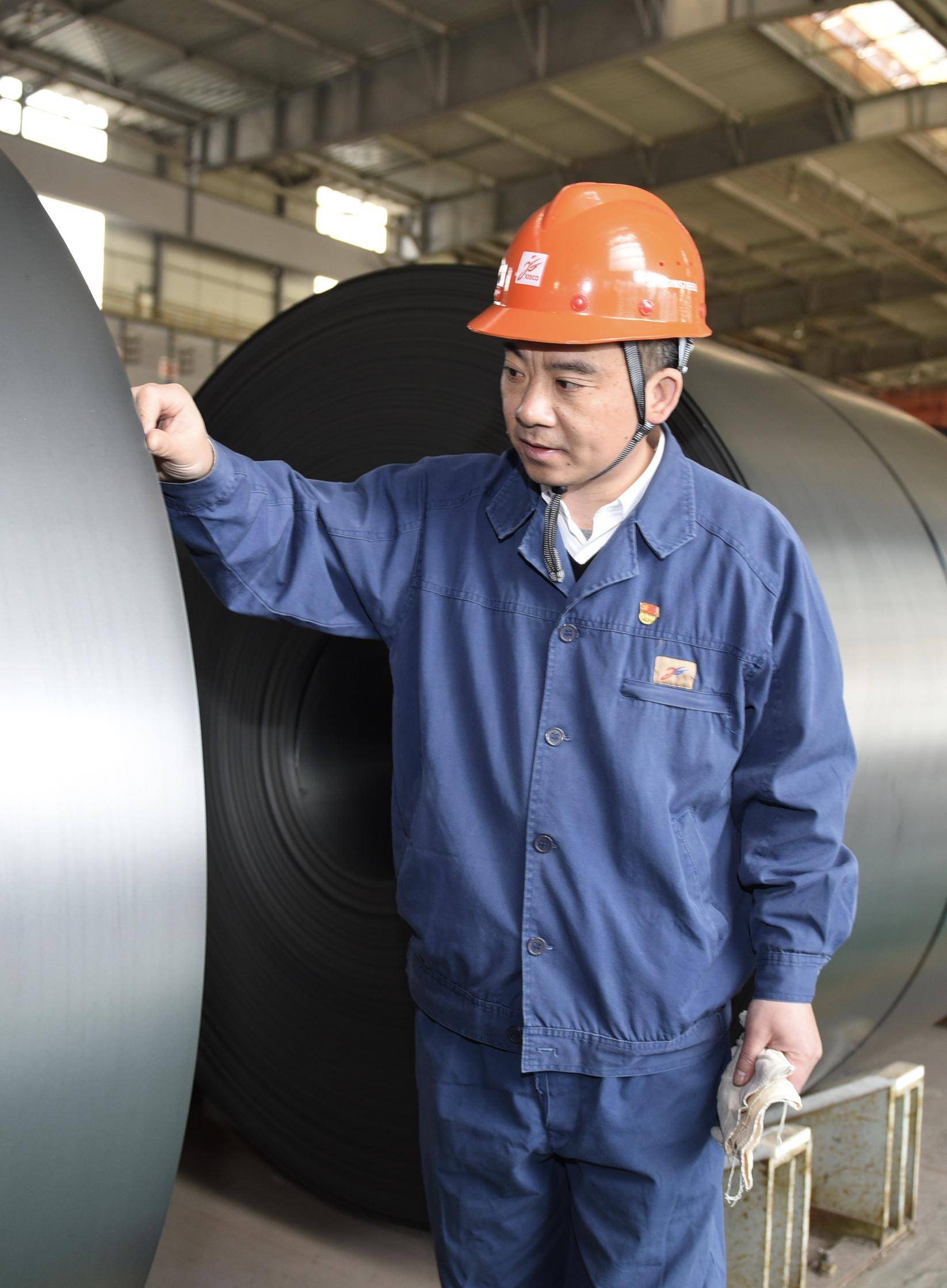 全国人大代表、新乡化纤董事长邵长金：发展菌草纤维产业 加强碳汇产品开发