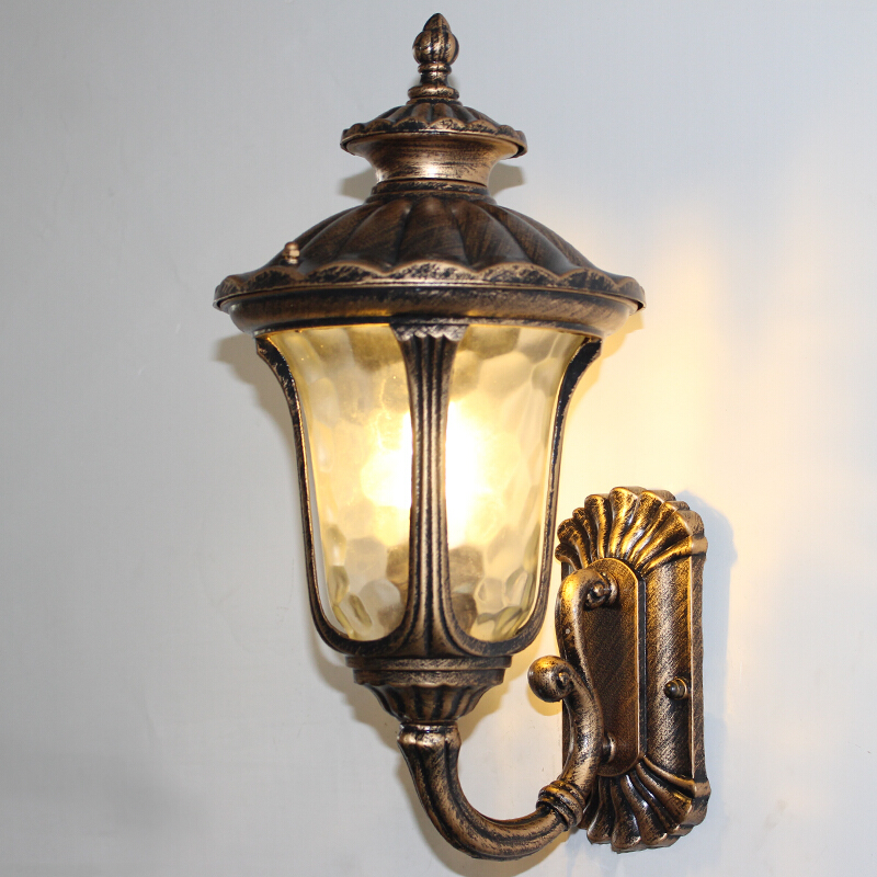 佛山照明获得外观设计专利授权：“壁灯（荷叶形2501）”