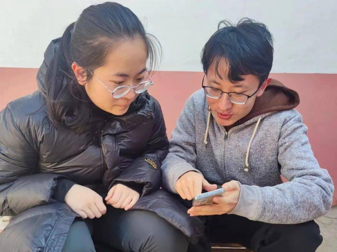 破解“数字童年”风险：不止有政策护航，更需科技向善