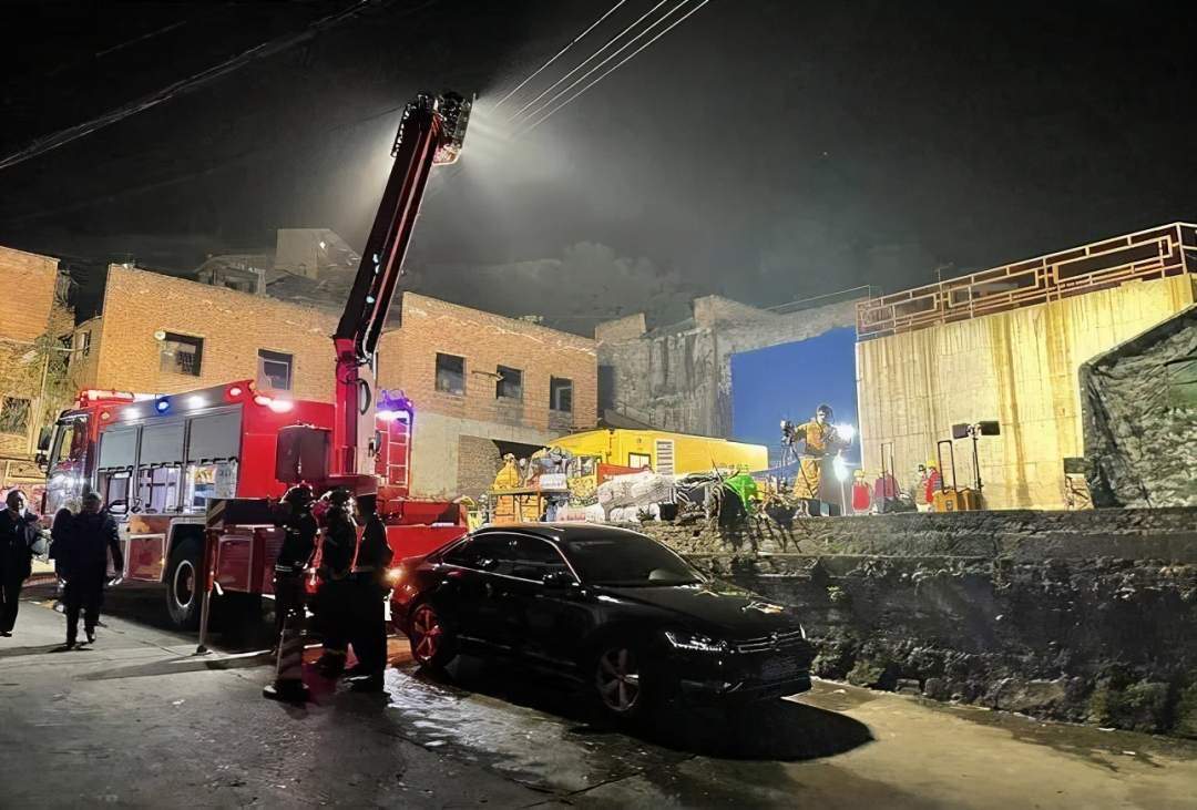 万里石：控股子公司天津万里石自3月12日起全面停工停产